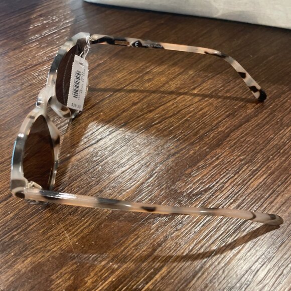 NWT Flawed J.Crew Factory Women's Square Keyhole Sunglasses Blonde Tort AX702 - Picture 5 of 9